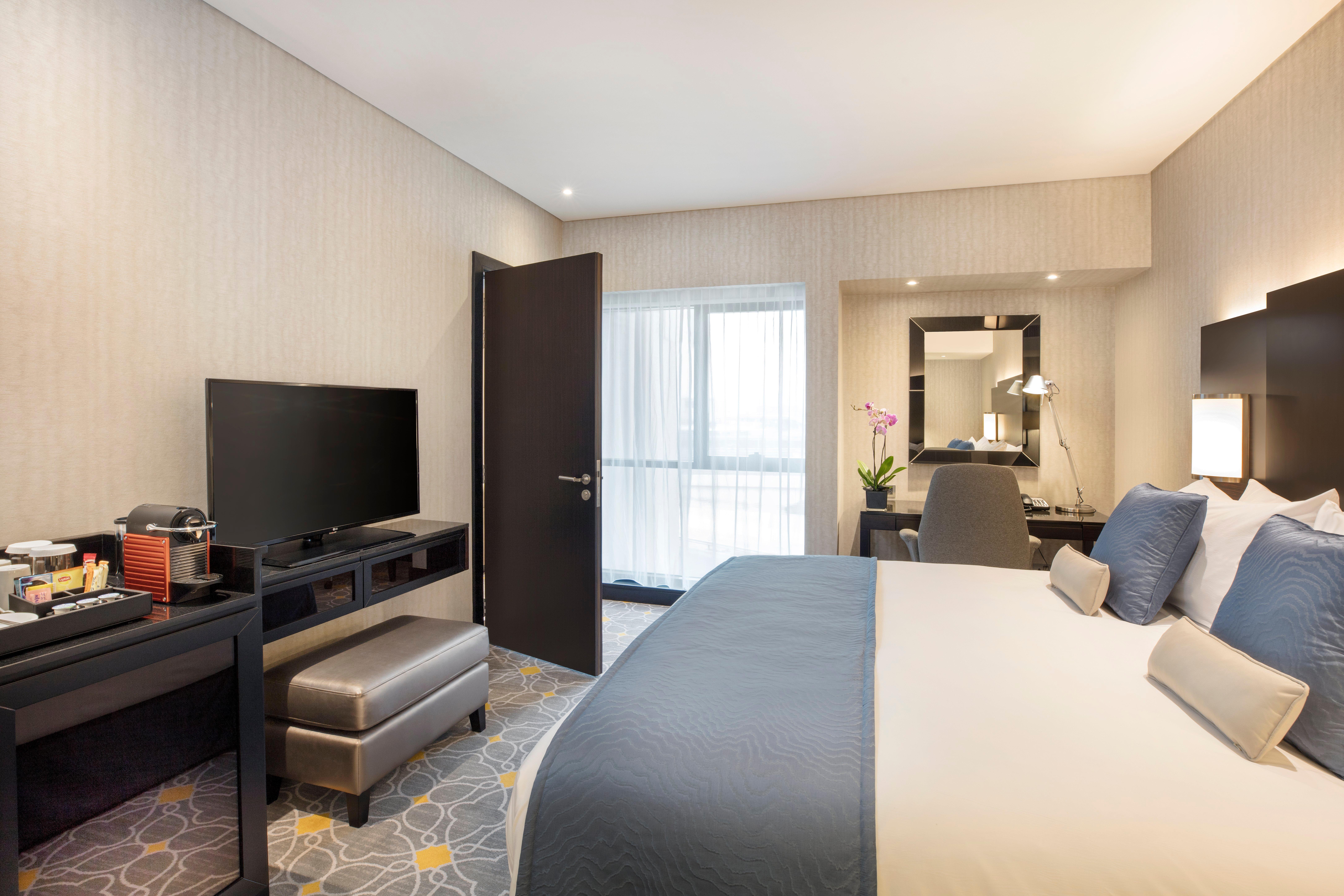 Crowne Plaza Bahrain By Ihg Hotel Manama