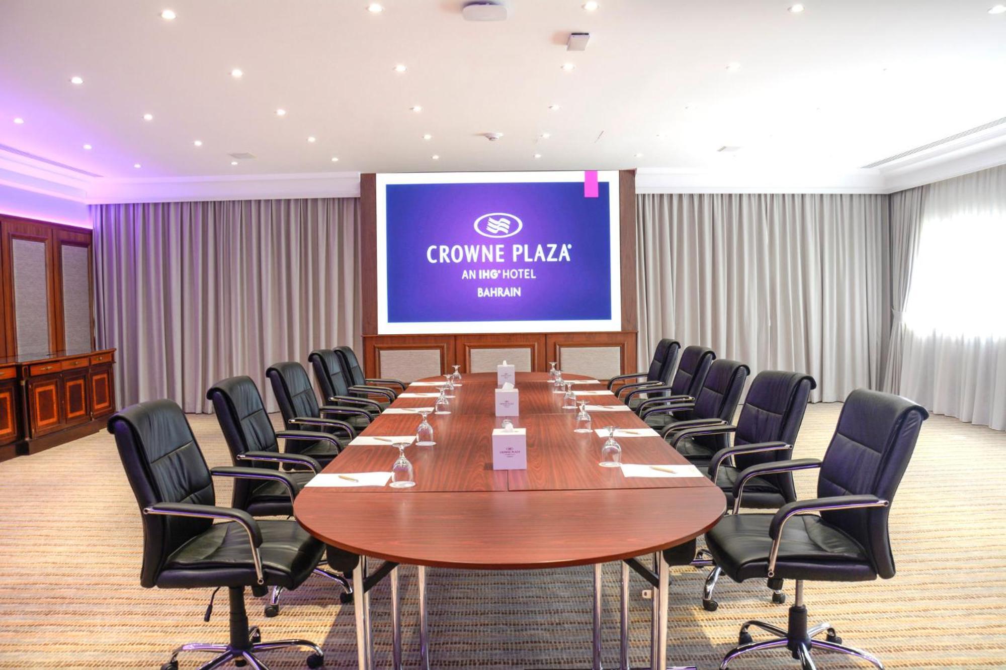 Crowne Plaza Bahrain By Ihg Hotel Manama