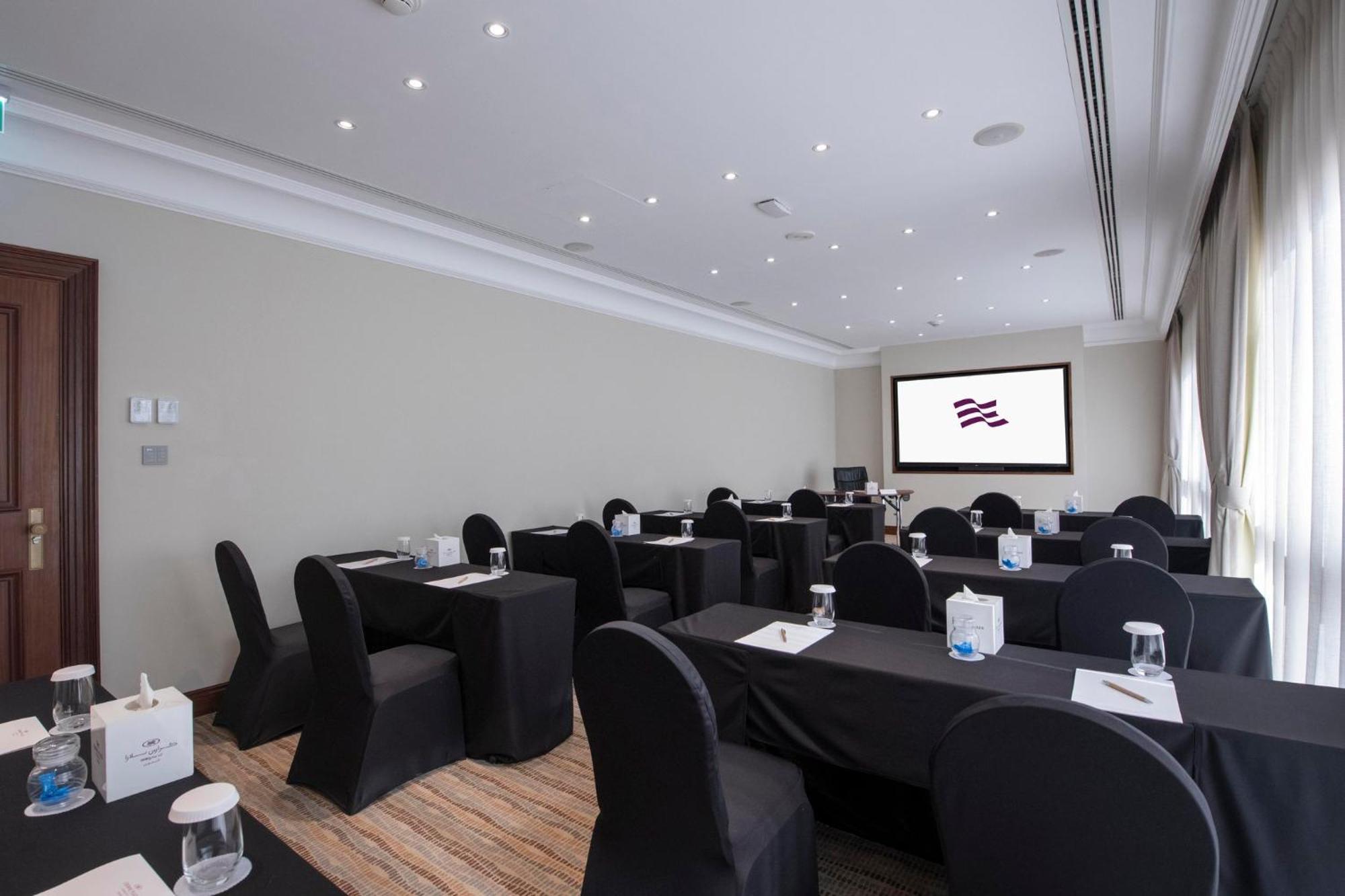 Crowne Plaza Bahrain By Ihg 5*